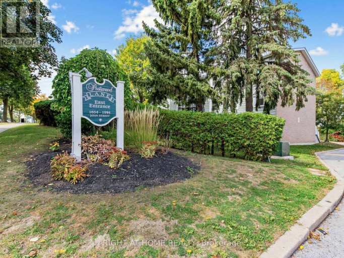 1984 JOHN STREET, Markham (Bayview Fairway-Bayview Country Club Esta, Ontario, L3T1Z1