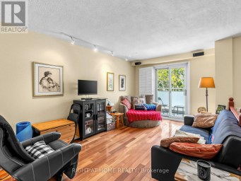 1984 JOHN STREET Markham (Bayview Fairway-Bayview Country Club Esta Ontario photo 8