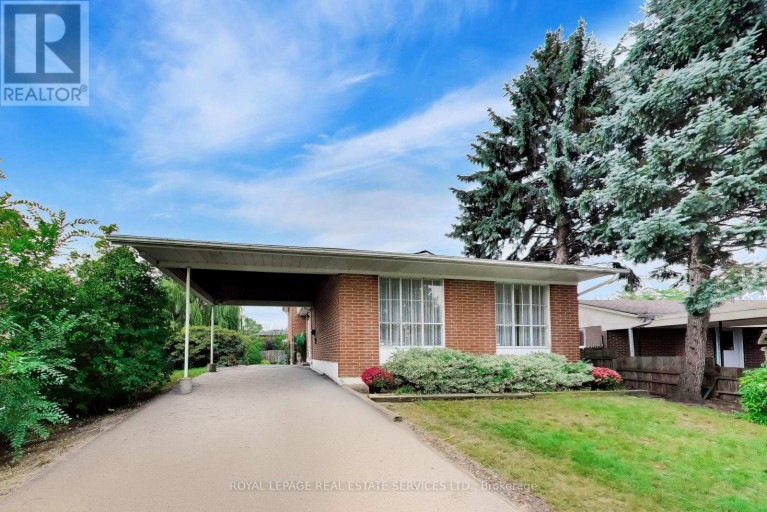 24 ELMVALE CRESCENT, Toronto (West Humber-Clairville), Ontario, M9V2B9
