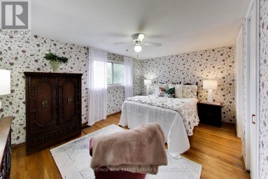 24 ELMVALE CRESCENT Toronto (West Humber-Clairville) Ontario photo 9