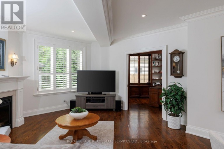 70 SHOREWOOD PLACE, Oakville (SW Southwest), Ontario, L6K3Y4