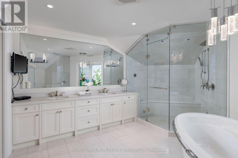 70 SHOREWOOD PLACE, Oakville (SW Southwest), Ontario, L6K3Y4