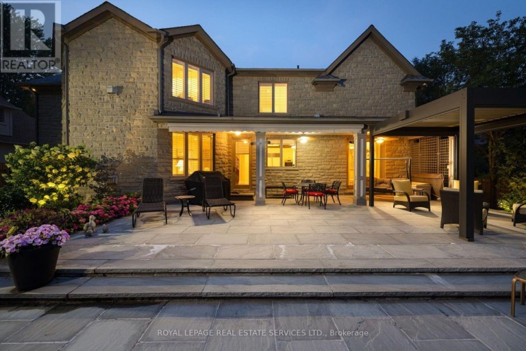 70 SHOREWOOD PLACE, Oakville (SW Southwest), Ontario, L6K3Y4