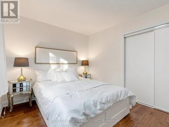 35 CULHAM STREET Oakville (CP College Park) Ontario photo 18