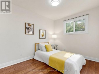 35 CULHAM STREET Oakville (CP College Park) Ontario photo 23