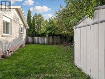 35 CULHAM STREET Oakville (CP College Park) Ontario photo 41