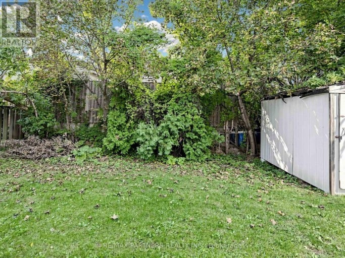 35 CULHAM STREET, Oakville (CP College Park), Ontario, L6H1G3