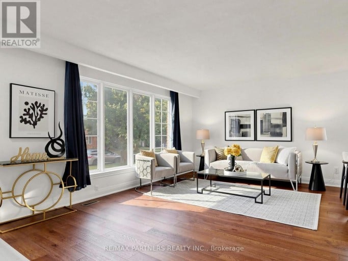 35 CULHAM STREET, Oakville (CP College Park), Ontario, L6H1G3