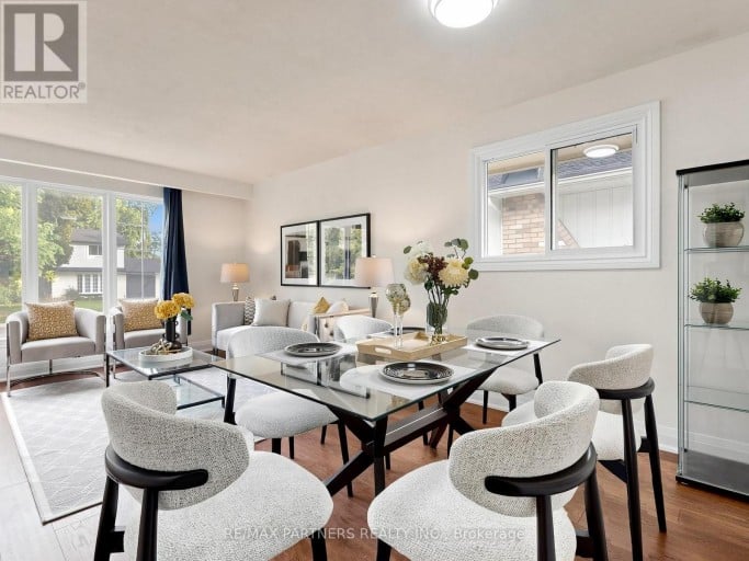 35 CULHAM STREET, Oakville (CP College Park), Ontario, L6H1G3
