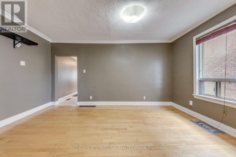 66 TWENTY NINTH STREET, Toronto (Long Branch), Ontario, M8W3B2