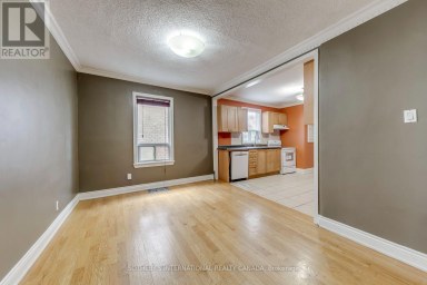 66 TWENTY NINTH STREET Toronto (Long Branch) Ontario photo 14