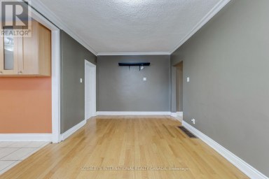 66 TWENTY NINTH STREET Toronto (Long Branch) Ontario photo 15