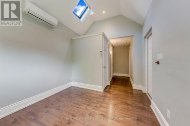 66 TWENTY NINTH STREET Toronto (Long Branch) Ontario photo 18