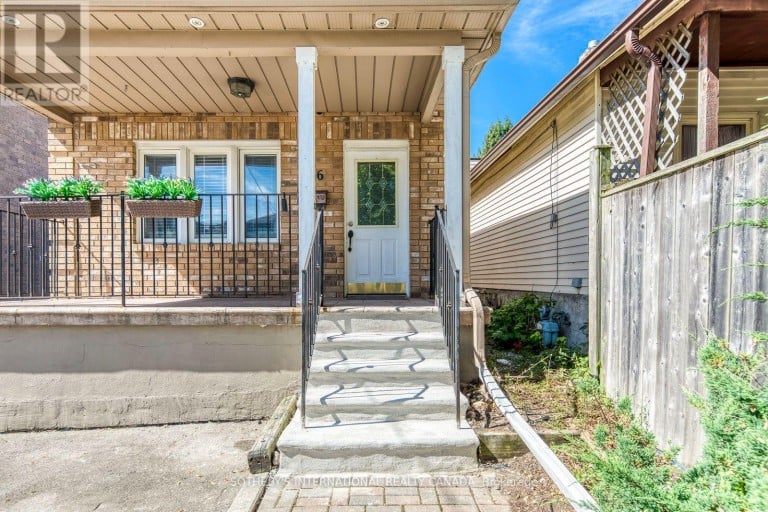 66 TWENTY NINTH STREET, Toronto (Long Branch), Ontario, M8W3B2