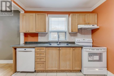 66 TWENTY NINTH STREET Toronto (Long Branch) Ontario photo 20