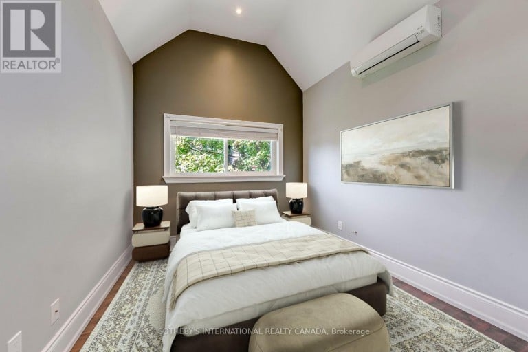 66 TWENTY NINTH STREET, Toronto (Long Branch), Ontario, M8W3B2