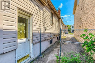 66 TWENTY NINTH STREET Toronto (Long Branch) Ontario photo 33