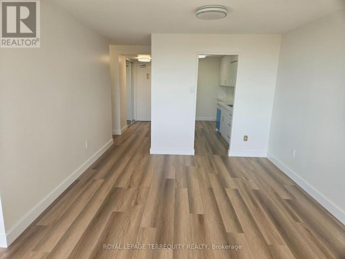311 - 25 SUNRISE AVENUE, Toronto (Victoria Village), Ontario, M4A2S2