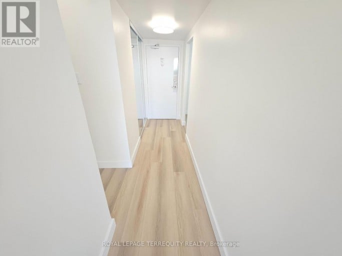 311 - 25 SUNRISE AVENUE, Toronto (Victoria Village), Ontario, M4A2S2