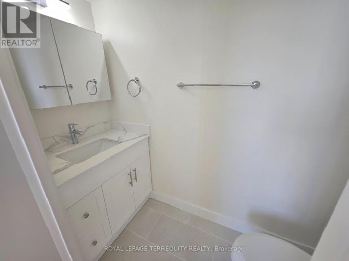 311 - 25 SUNRISE AVENUE, Toronto (Victoria Village), Ontario, M4A2S2