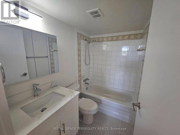 311 - 25 SUNRISE AVENUE, Toronto (Victoria Village), Ontario, M4A2S2