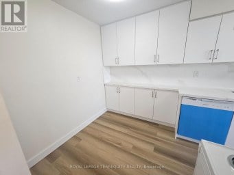 311 - 25 SUNRISE AVENUE Toronto (Victoria Village) Ontario photo 5