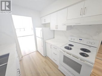 311 - 25 SUNRISE AVENUE Toronto (Victoria Village) Ontario photo 9
