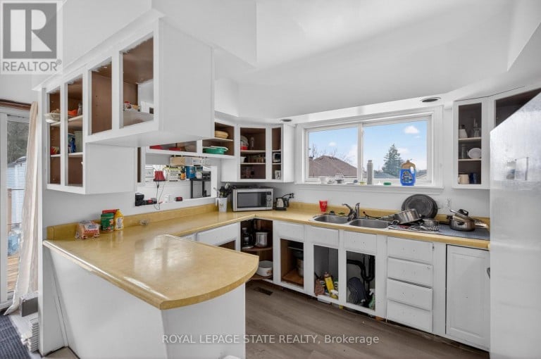 312 EAST 12TH STREET, Hamilton (Hill Park), Ontario, L9A3Y1