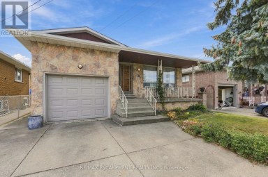 36 ALGONQUIN COURT Hamilton (Lisgar) Ontario photo 1