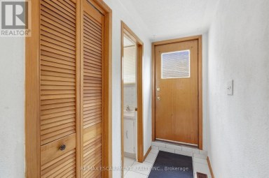 36 ALGONQUIN COURT Hamilton (Lisgar) Ontario photo 22