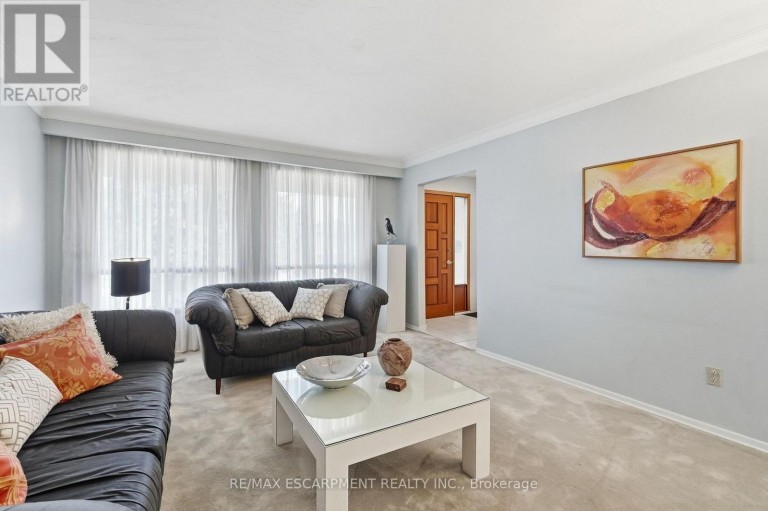 36 ALGONQUIN COURT, Hamilton (Lisgar), Ontario, L8T4T3