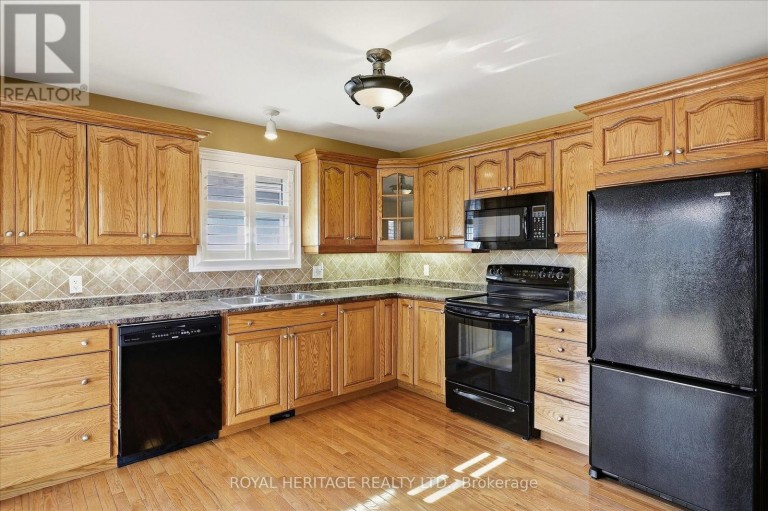 194 MCLAUGHLIN ROAD, Kawartha Lakes (Lindsay), Ontario, K9V6L8