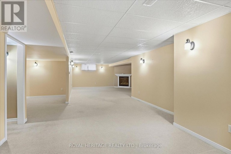 194 MCLAUGHLIN ROAD, Kawartha Lakes (Lindsay), Ontario, K9V6L8