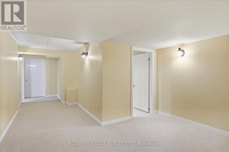 194 MCLAUGHLIN ROAD, Kawartha Lakes (Lindsay), Ontario, K9V6L8