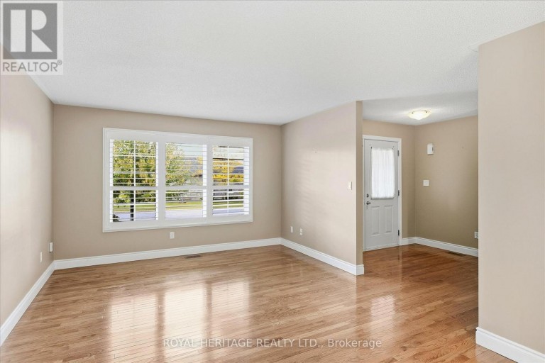 194 MCLAUGHLIN ROAD, Kawartha Lakes (Lindsay), Ontario, K9V6L8