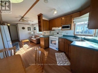 111 - 2189 DUNDAS STREET E London East (East I) Ontario photo 7