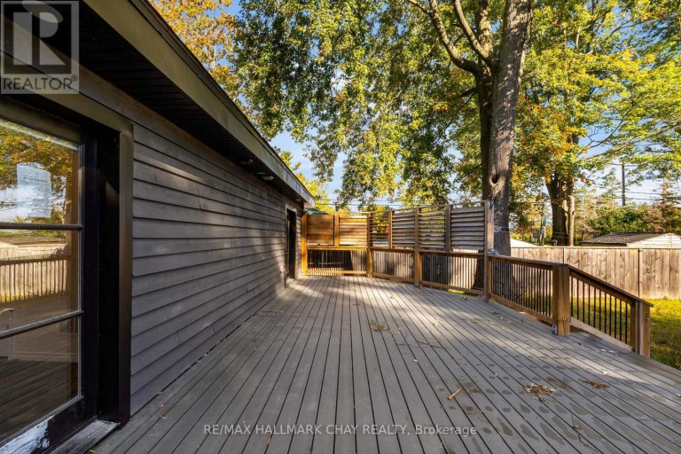 3391 BEACHVIEW AVENUE, Severn (West Shore), Ontario, L0K1G0