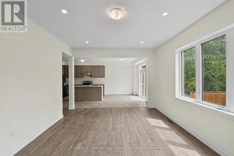 9 HILLCROFT WAY, Kawartha Lakes (Bobcaygeon), Ontario, K0M1A0