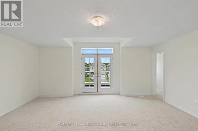 9 HILLCROFT WAY, Kawartha Lakes (Bobcaygeon), Ontario, K0M1A0