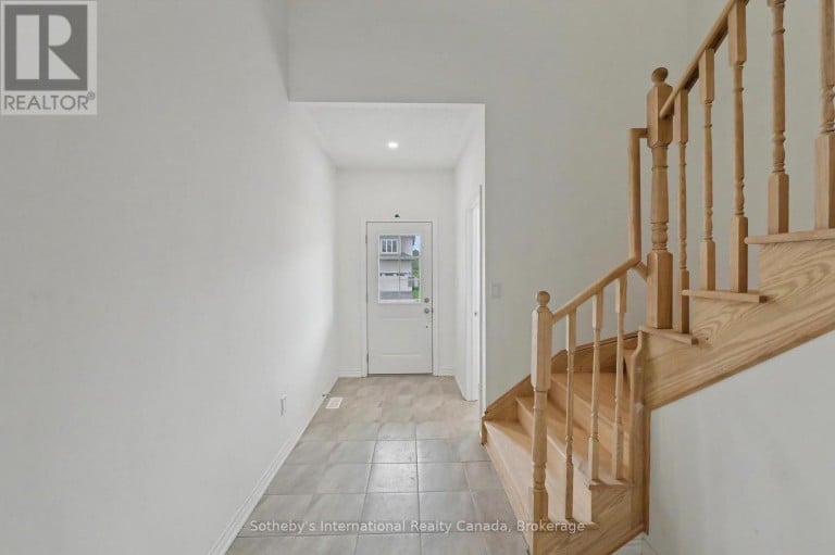 9 HILLCROFT WAY, Kawartha Lakes (Bobcaygeon), Ontario, K0M1A0