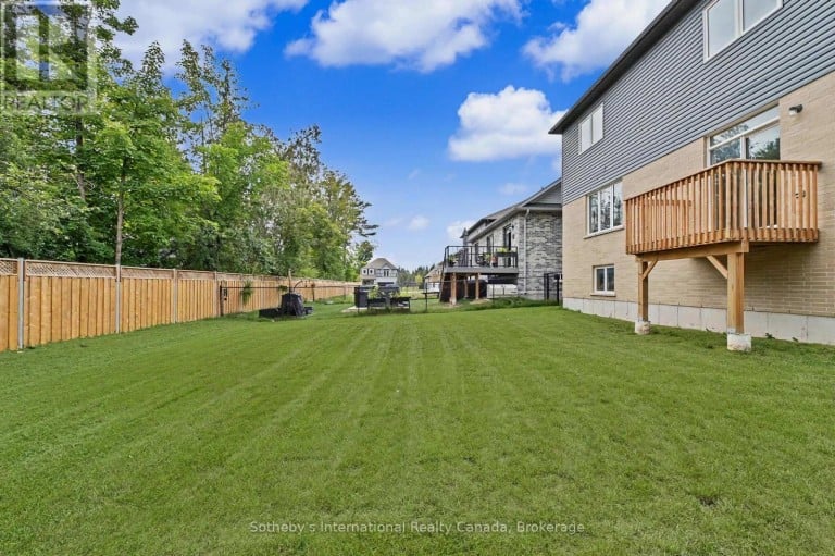 9 HILLCROFT WAY, Kawartha Lakes (Bobcaygeon), Ontario, K0M1A0