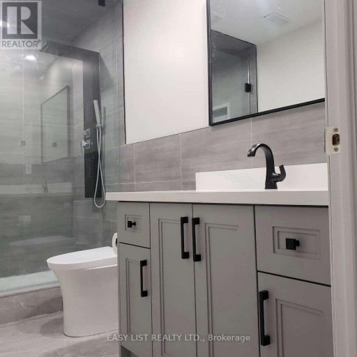 103 FIFEFIELD DRIVE, Vaughan (Maple), Ontario, L6A1G4