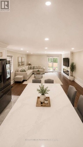 103 FIFEFIELD DRIVE, Vaughan (Maple), Ontario, L6A1G4