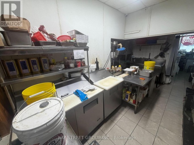 6294 MAIN STREET, Whitchurch-Stouffville (Stouffville), Ontario, L4A1G8
