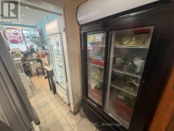 6294 MAIN STREET Whitchurch-Stouffville (Stouffville) Ontario photo 6