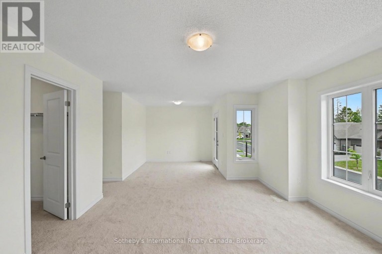 12 HILLCROFT WAY, Kawartha Lakes (Bobcaygeon), Ontario, K0M1A0