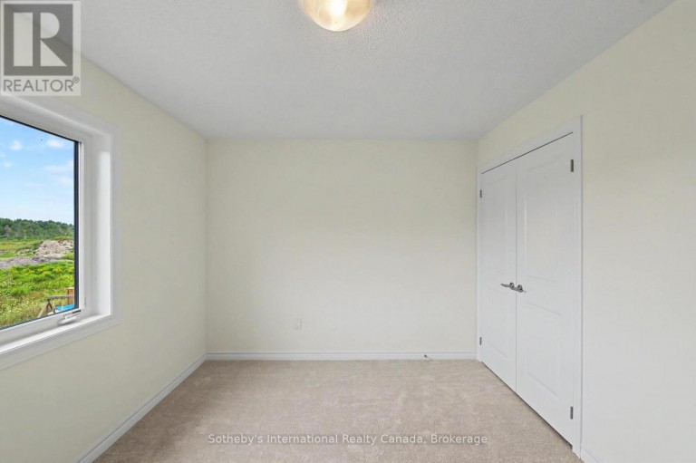 12 HILLCROFT WAY, Kawartha Lakes (Bobcaygeon), Ontario, K0M1A0