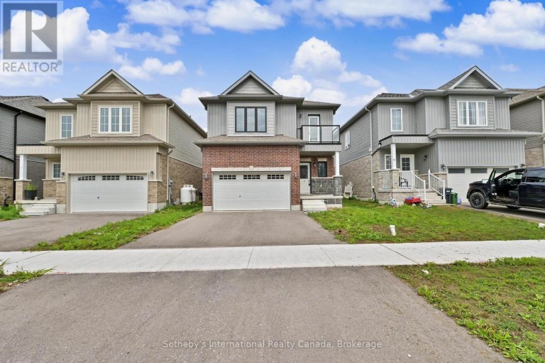 12 HILLCROFT WAY, Kawartha Lakes (Bobcaygeon), Ontario, K0M1A0
