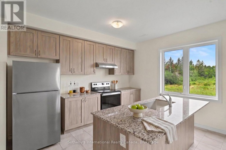 12 HILLCROFT WAY, Kawartha Lakes (Bobcaygeon), Ontario, K0M1A0