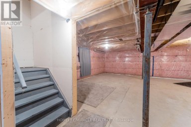 53 ROBERTSON DRIVE Stratford Ontario photo 33